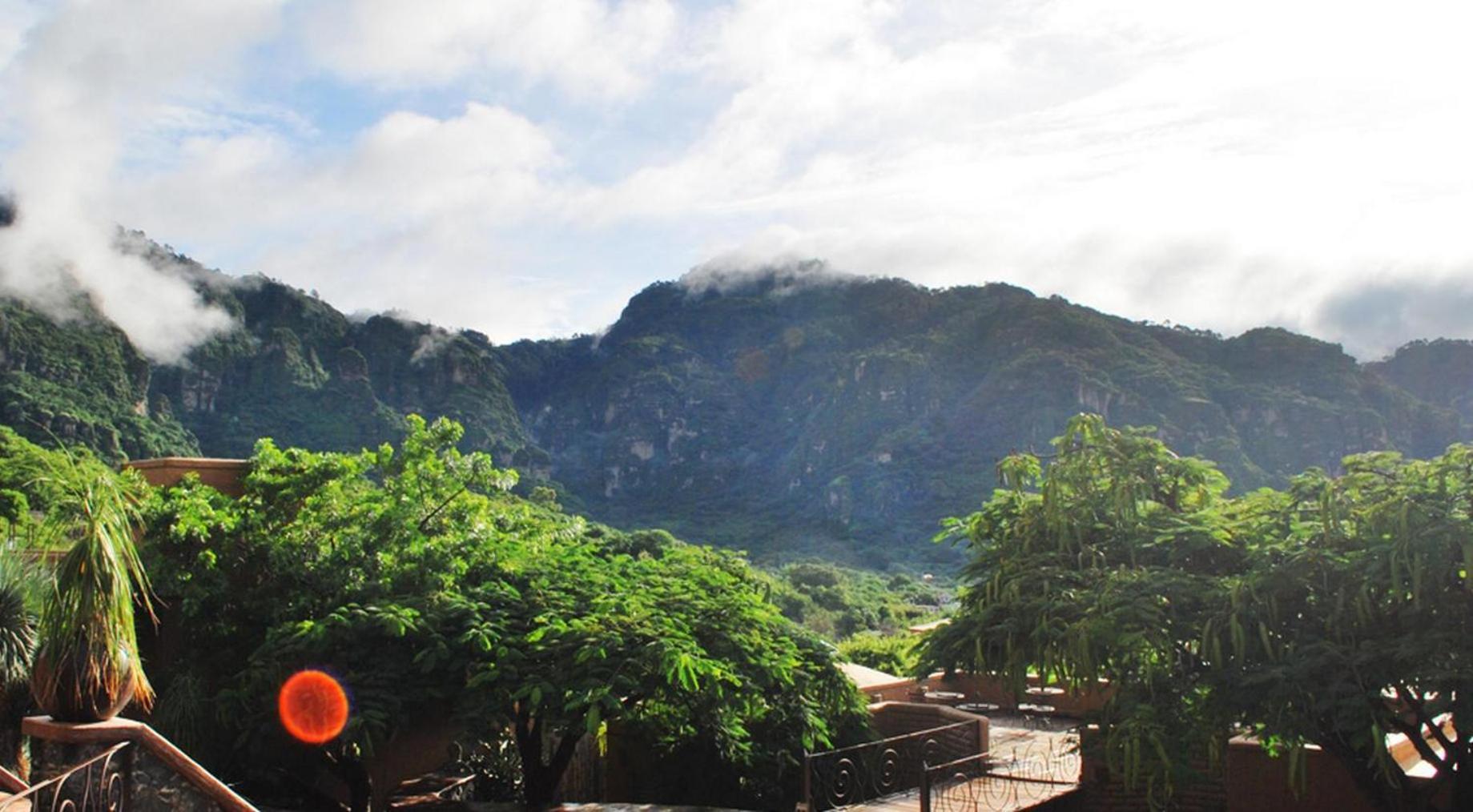Hostal De La Luz - Spa Holistic Resort Tepoztlan Exterior photo
